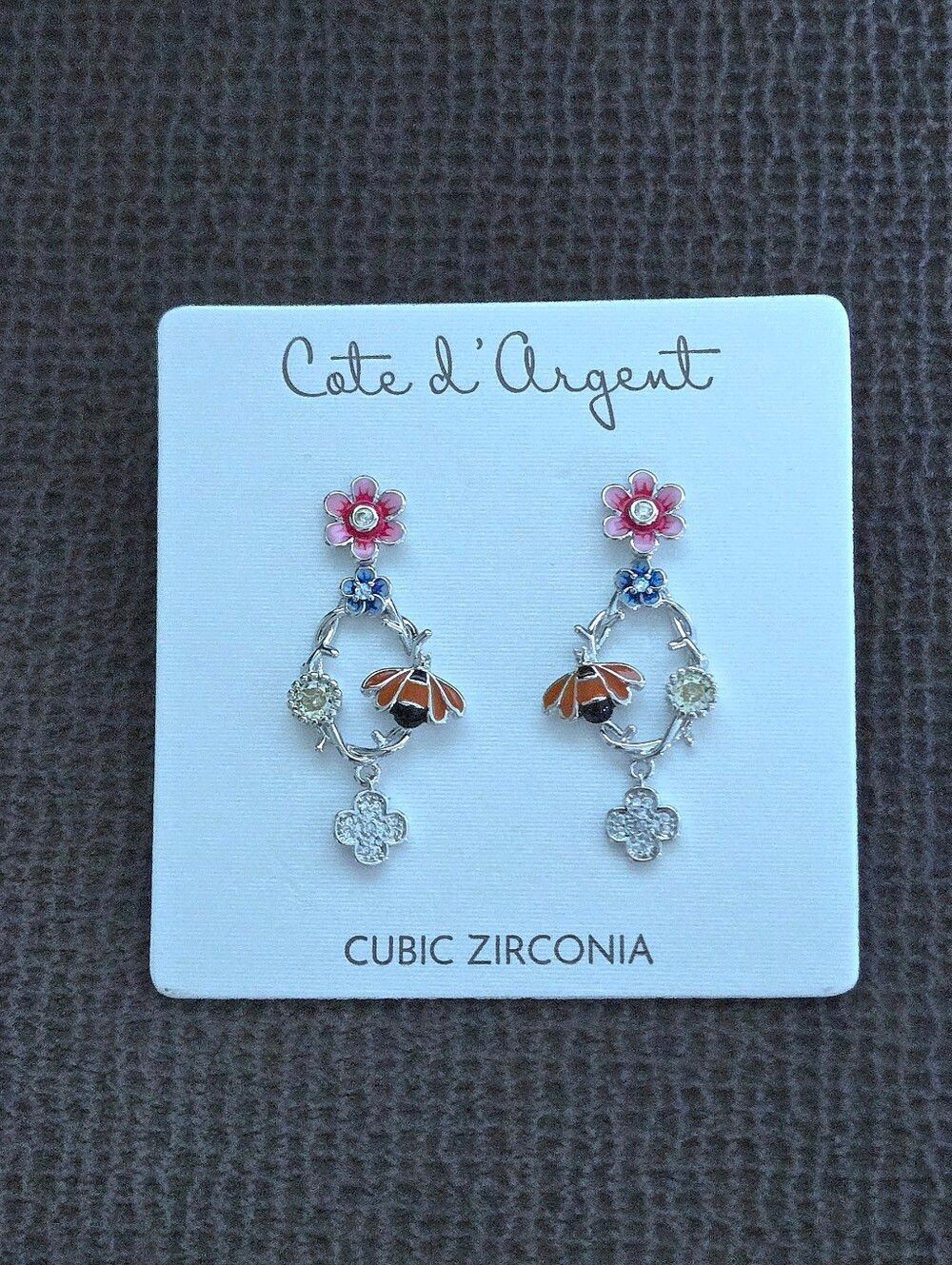 Cote d'Argent Whimsical🧚‍♀️ Bee🐝 and Flowers🌸 Earrings - NWT
